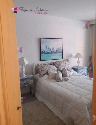 Moderno Apartamento De Dos Dormitorios En La Península- Ref: 9487