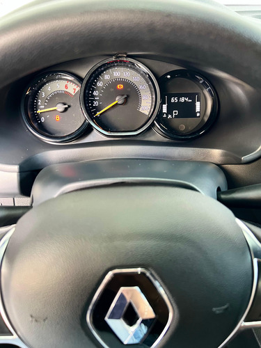 Renault Logan 1.6 Zen 16v X-tronic 4p