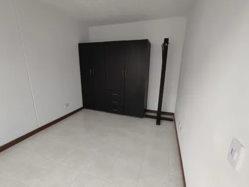 Apartamento En Arriendo En Brisas De Los Álamos. Cod A11696