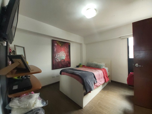 Imagen 27 de 30 de Venta Apartamento 210mt2 4h+huesped / 4b / 2e Santa Paula
