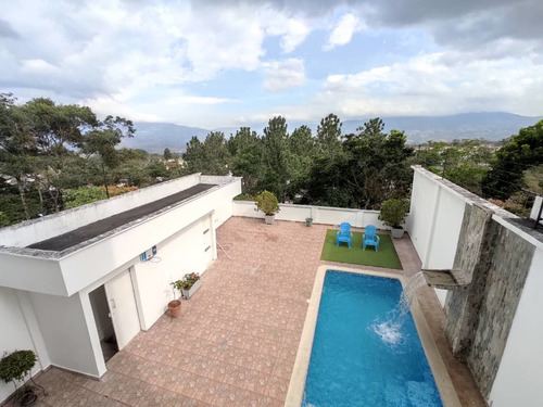 Imagen 20 de 20 de Cf. Se Vende Casa En Colinas De Pirineos, Sector Mirador.