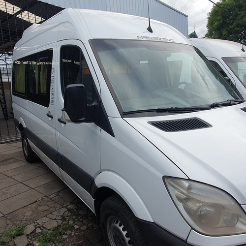 Imagen 3 de 15 de Mercedes-benz Sprinter 2015 2.1 415 Combi 3665 150cv 15+1 Te