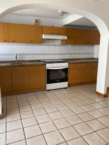 Imagen 4 de 9 de Casa - Fraccionamiento Bosques De Villahermosa