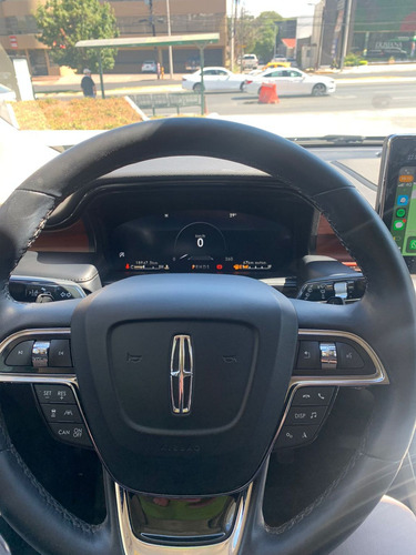 Lincoln Nautilus 2021
