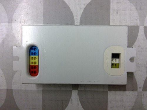 Universal Lighting / Triad C218unvme 120/277v 2 Cfl Ball Bby