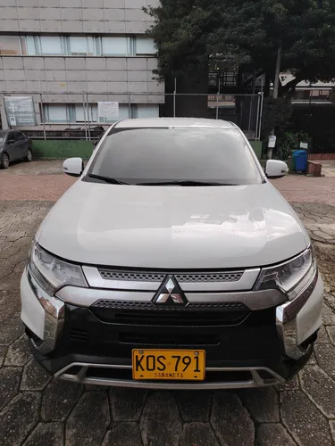 Gasolina, Automatica, 7 Puestos, 4x4, 2.4cc