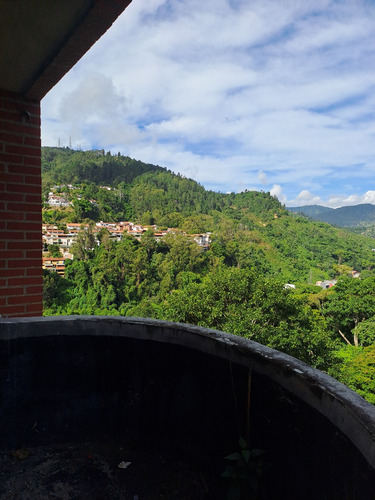 Se Vende Estupendo Pent House Tipo Loft Obra Limpia Para Remodelar A Gusto En La Urbanizacion El Cigarral Del Hatilo Em