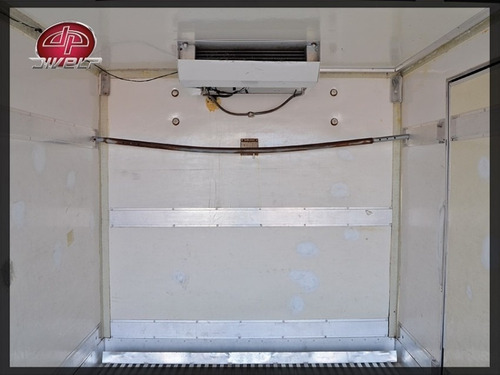 Caminhão Iveco Vertis 90v16 Com Baú Refrigerado 2012