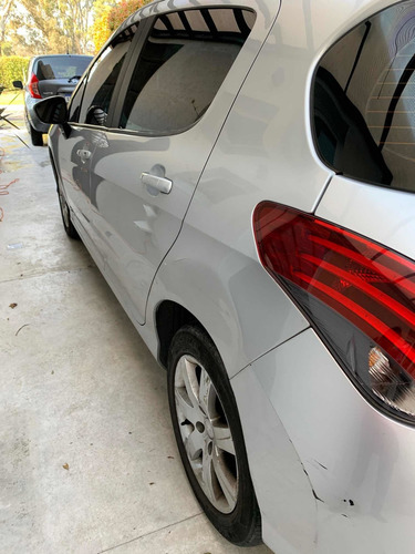 Imagen 2 de 11 de Peugeot 308 2017 1.6 Active