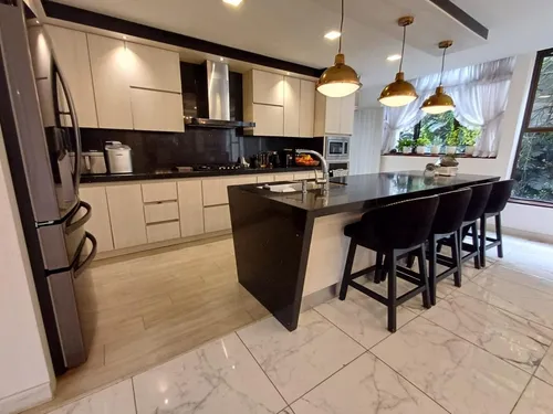 Apartamento En Venta En Poblado El Campestre. Cod V12180