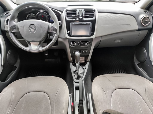 Imagem 5 de 11 de Renault Logan 1.6 Dynamique 8v 2015