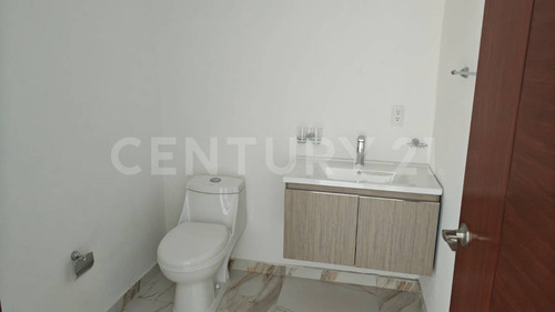 Casa En Condominio En Venta, San Mateo Otzacatipan, Toluca, Estado De México