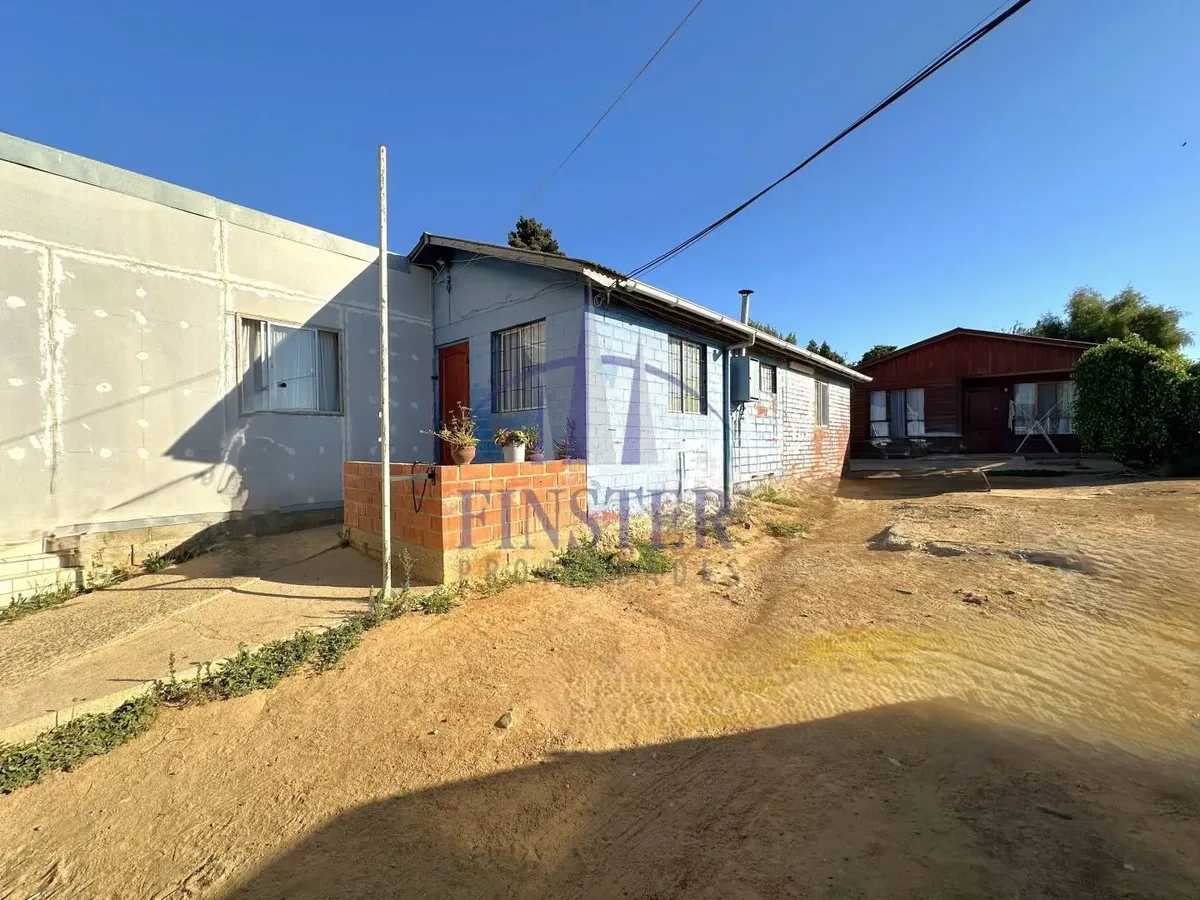 Imagen 2 de 19 de Propiedad Con 2 Casas Y Galpón Villa Olímpica Quilpué