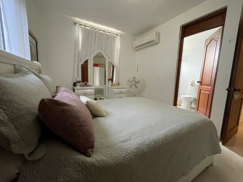 Imagen 10 de 12 de Casa De Venta En Los Hidalgos, Santiago