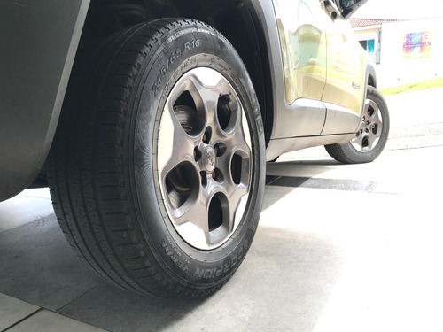 Imagem 14 de 15 de Jeep Renegade Sport 1.8 4x2 Flex 16v Aut. 2016
