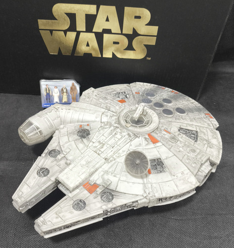 Star Wars Micro Galax Squadron Millenium Falcon (Usado)