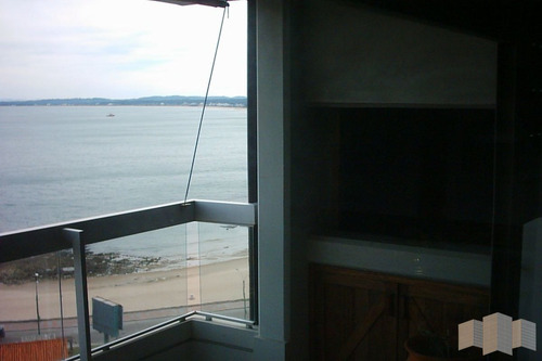 Imagen 2 de 30 de Con Exclusiva Vista De Primera Linea Al Mar.