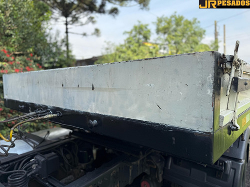 Carreta Carga Seca Vanderleia 02 Eixos Ano 1983 Guerra