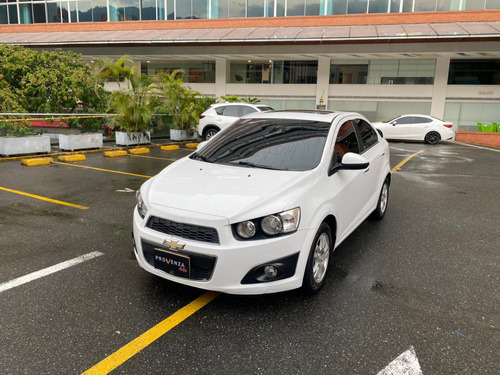 Chevrolet Sonic 1.6 Lt 5 p