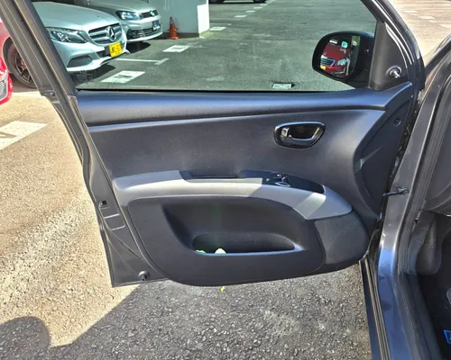 Hyundai i10 1.1 AT