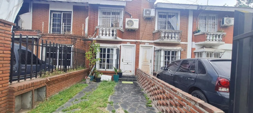 Duplex En Venta En Pilar Centro 3 Ambientes Con Cochera Y Jardin