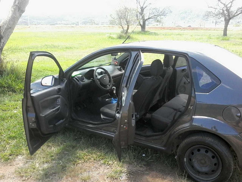 Ford Fiesta Sedan 1.6 Flex 4p 2007