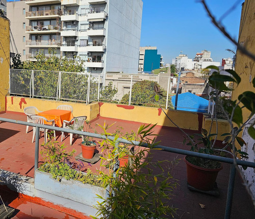 Venta Ph 5 Ambientes Con Entrada Ind. Y Terraza Propia En Colegiales - Apto Crédito Y Sin Expensas .