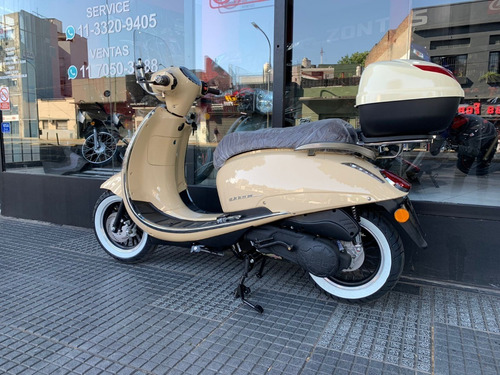 Imagen 4 de 17 de Beta Tempo 150 Deluxe Con Baul Y Parabrisas Betacenter