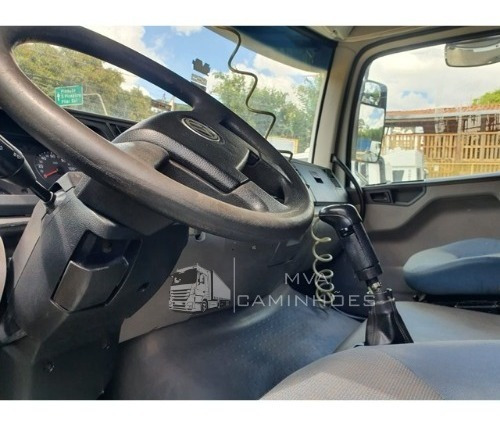 Imagem 7 de 13 de Caminhão Volkswagen 25-320 Ano 2011 6x2