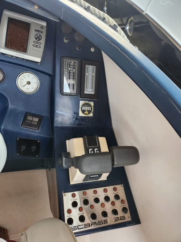 Scarab 38 Pés