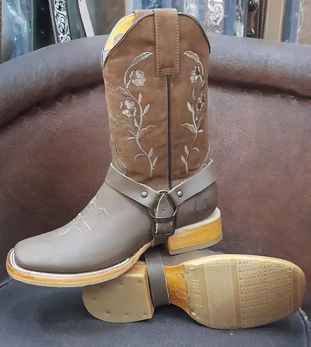 Botas sales de toro