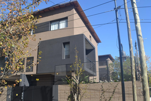 Imagen 10 de 30 de Casa En Venta En Tigre, G.b.a. Zona Norte