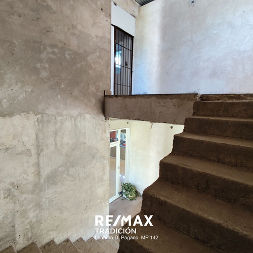 Casa Venta 3 Dorm. C/ Pileta En Barrio Monte Alto