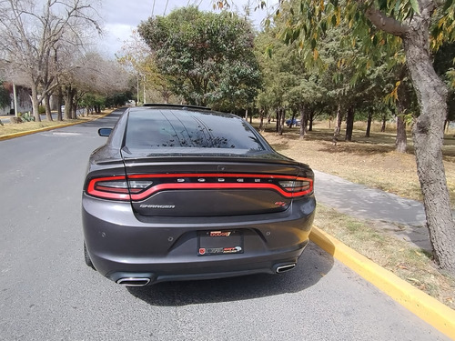 Dodge Charger 5.7 R-t At