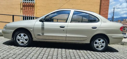 Renault Megane 1.4 Unique