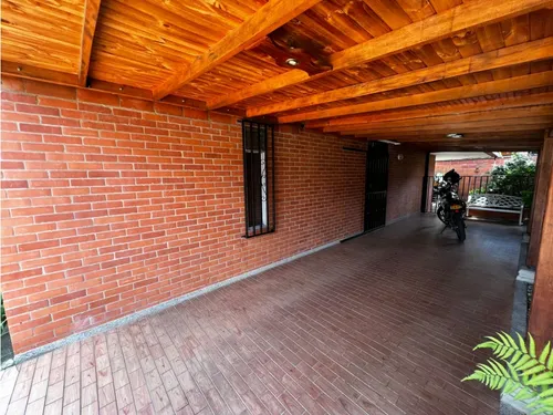 Venta Casa De 237mts2 Condominio El Castillo, Jamundí 9498.