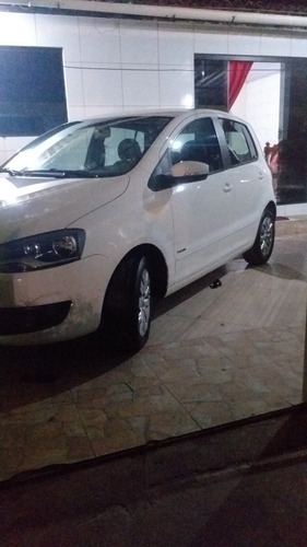 Volkswagen Fox 2014 1.0 Trend Tec Total Flex 5p