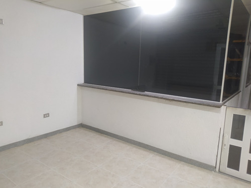 Imagen 4 de 9 de Local Comercial 140mts2 Calle Bella Vista