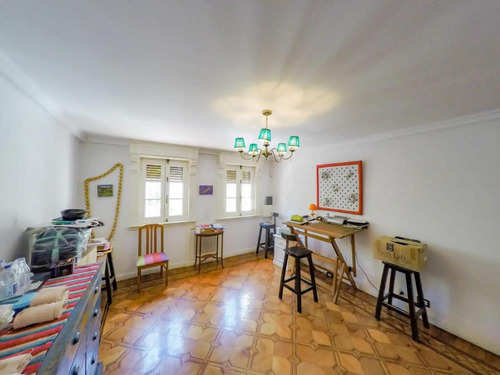 Casa En Venta - 5 Dormitorios 4 Baños - Cochera - 600mts2 - Caballito