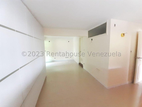 Apartamento En Venta En Los Naranjos Del Cafetal Con Espectacular Vista Al Ávila