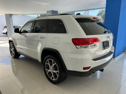 Jeep Grand Cherokee 3.6 Limited Lujo 4X2 At