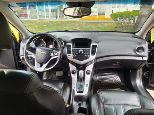 Imagen 8 de 10 de Chevrolet Cruze