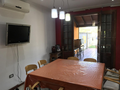 Imagen 4 de 18 de Venta Casa De 2 Plantas En Excelente Ubicación - Francisco Alvarez