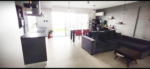 Imagen 8 de 17 de Departamento Dos Ambientes Con Patio Y Cochera