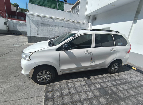 Toyota Avanza 1.5 Le At