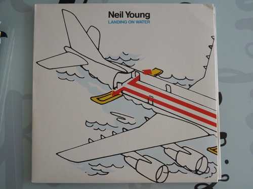 Neil Young - Landing On Water 