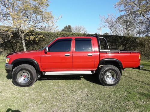 Toyota Hilux 2.4 Sr5