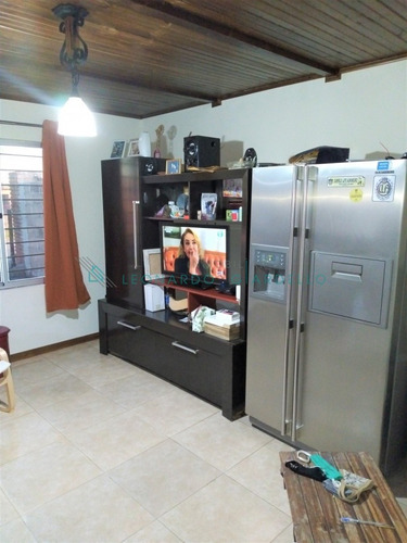 Imagen 4 de 9 de Carmelo, Casa Con Amplio Patio