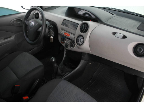 Toyota Etios X 1.3 4p Flex