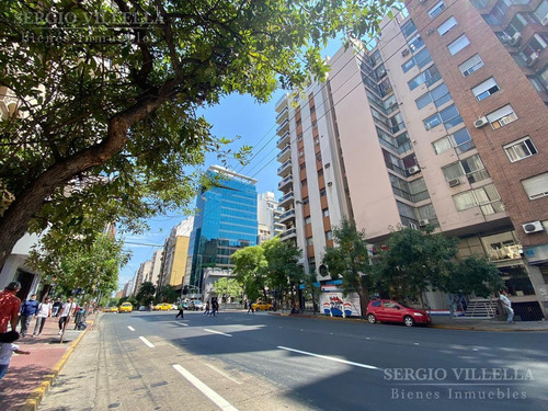 Imagen 1 de 18 de Av. Colón Casi Cañada | 2 Dormitorios | 1 Baño | Hermoso Patio!